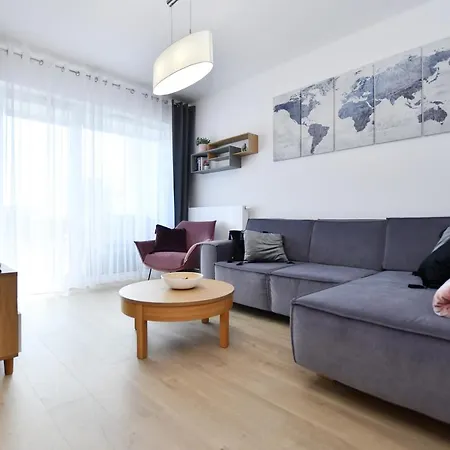 Navigator Port-nadmorskie Tarasy Brilliant 613 * Kołobrzeg