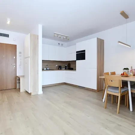 Navigator Port-nadmorskie Tarasy Brilliant 613 * Kolobřeh